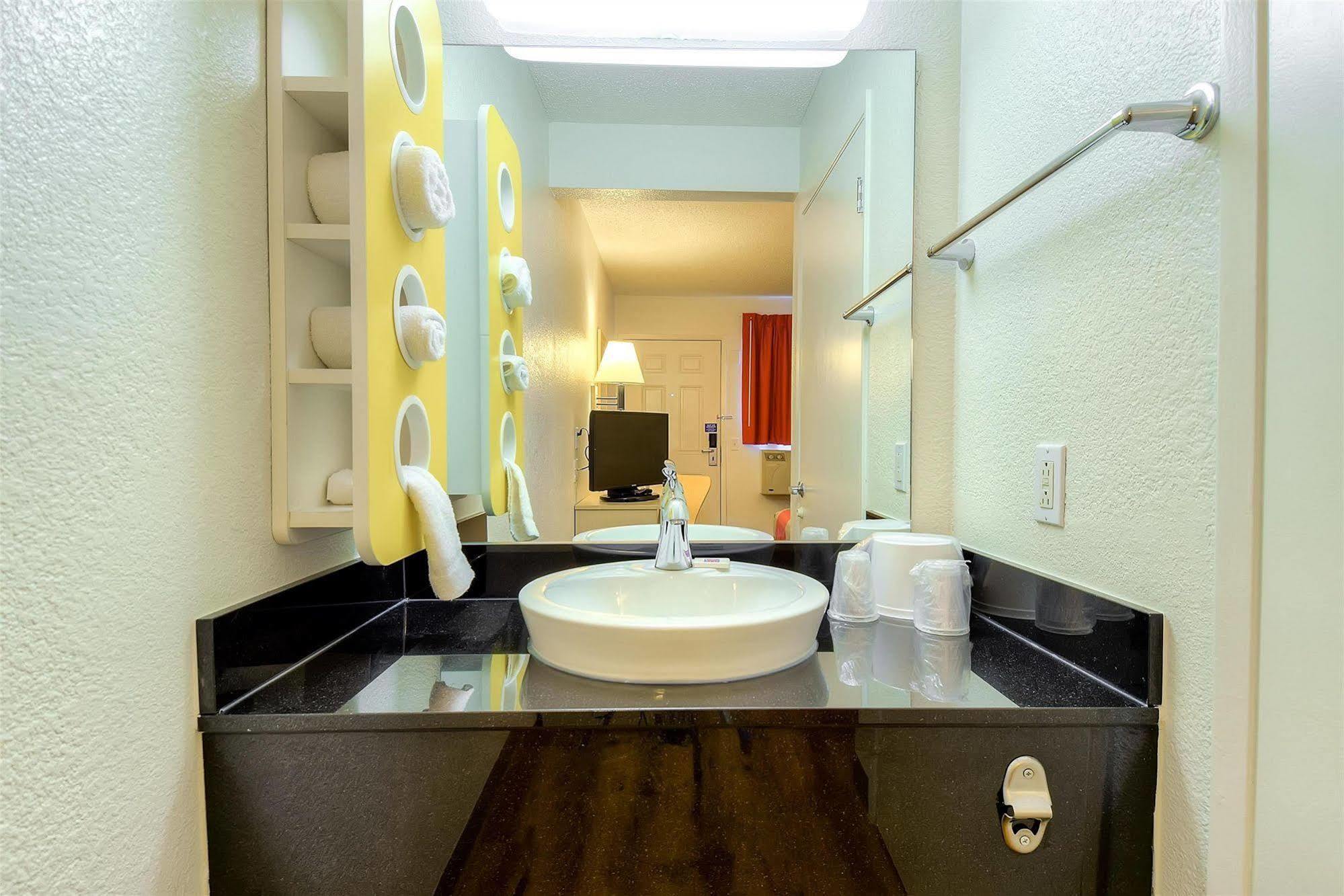Motel 6-Harbor City, Ca - Los Angeles Carson Buitenkant foto