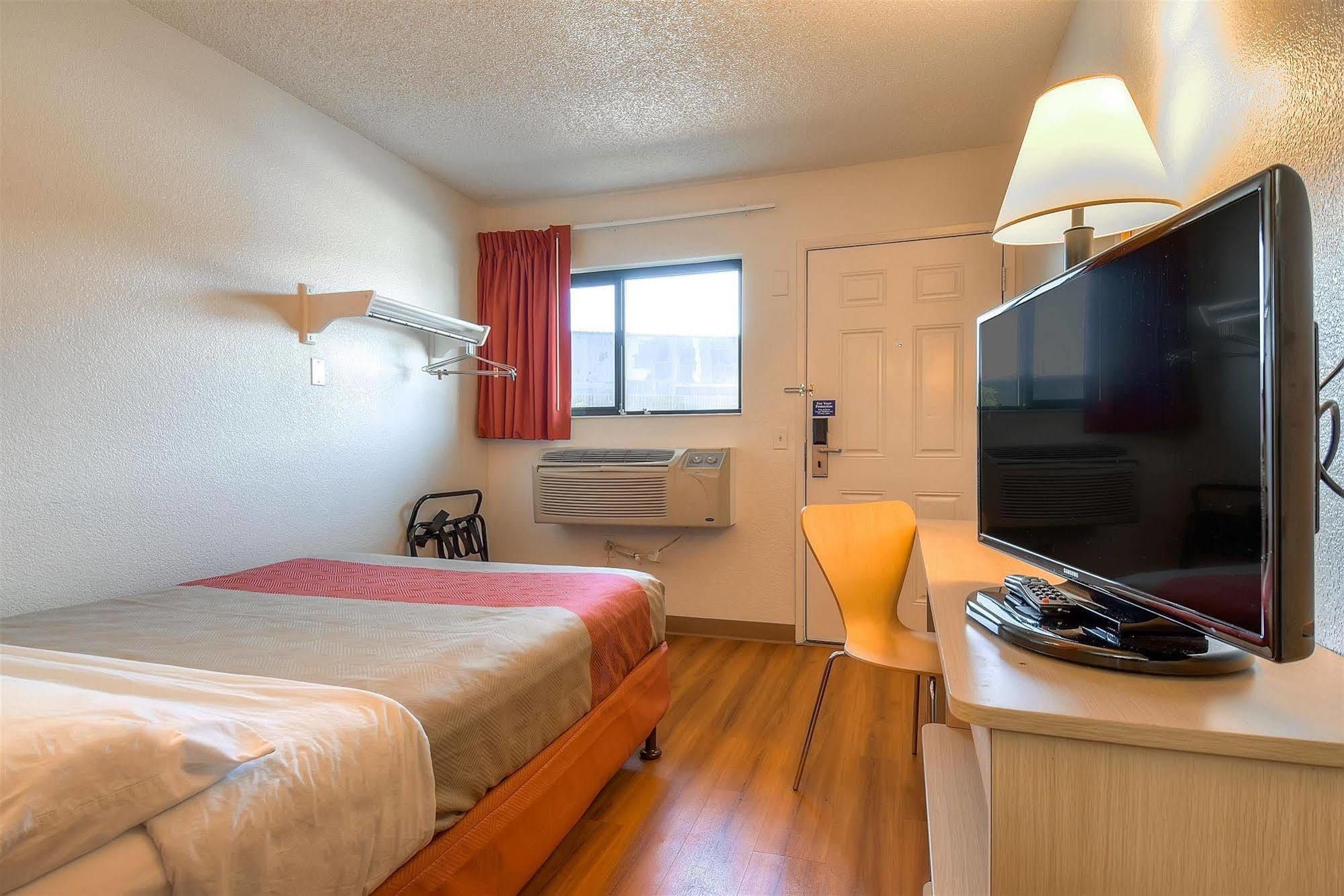 Motel 6-Harbor City, Ca - Los Angeles Carson Buitenkant foto
